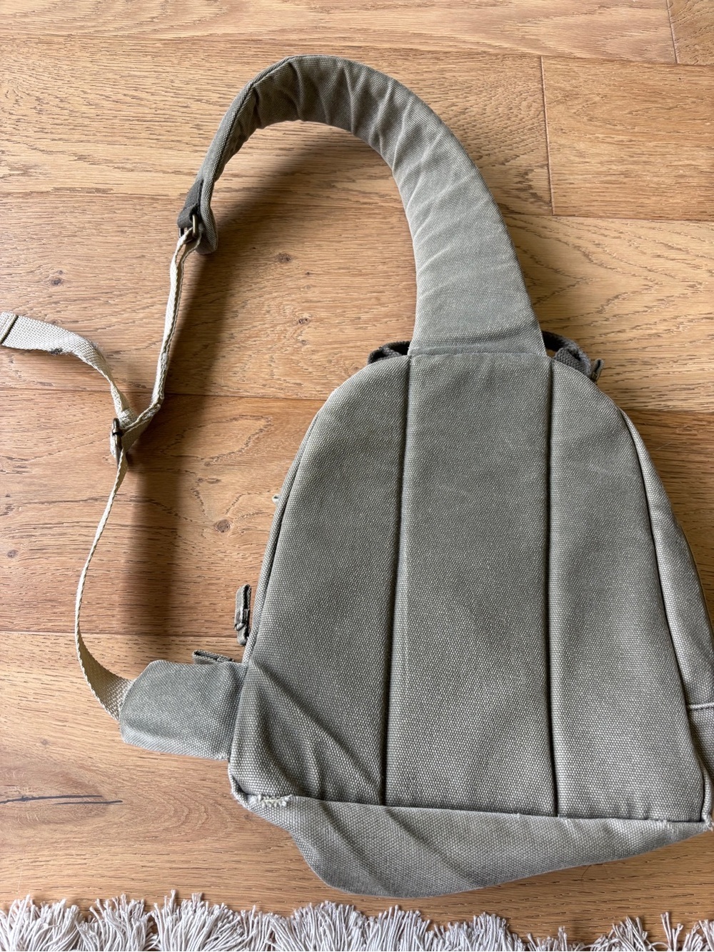 LL bean canvas backpack crossbody - Picture 4 of 6